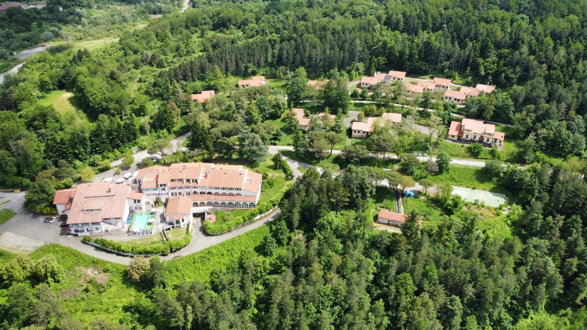 Toscana Wellness Resort Арчидосо Екстериор снимка