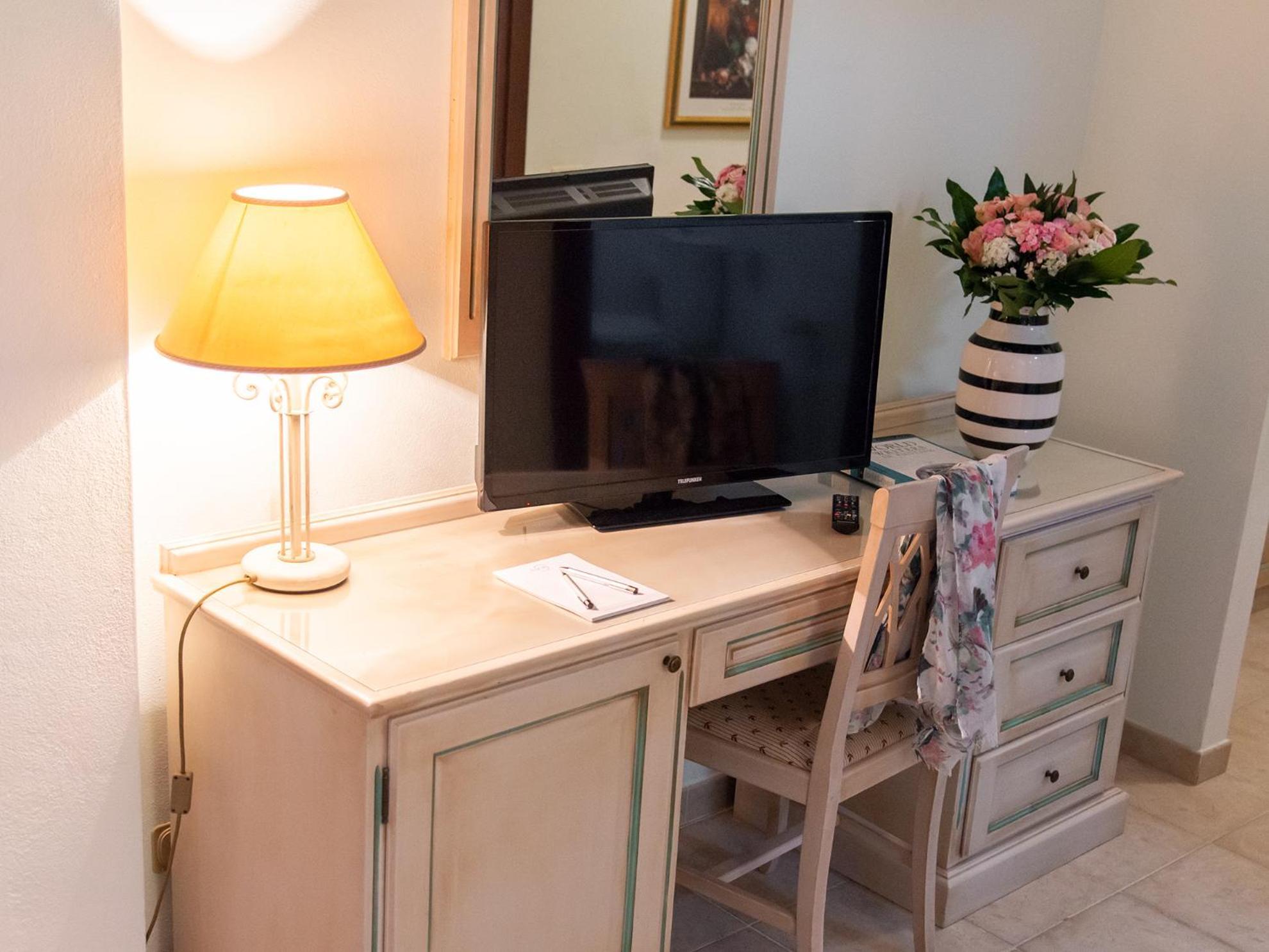 Toscana Wellness Resort Арчидосо Екстериор снимка